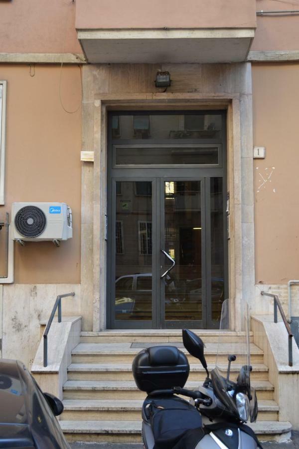 La Casa Di Fabio Apartment Рим Екстериор снимка